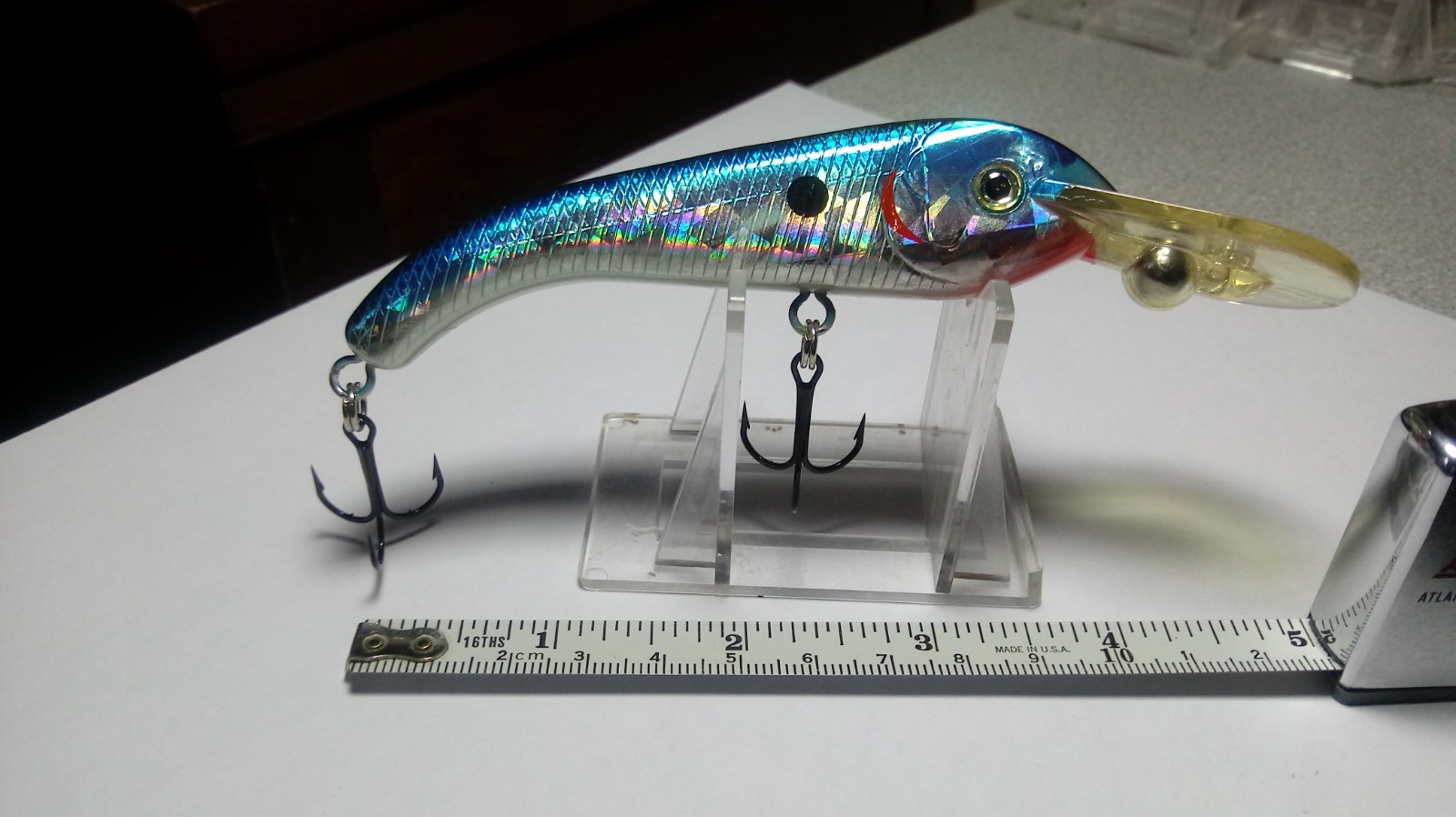 DOUBLE-DEEP, 5″ UNK. CRANKBAIT, ==NEW==SILVER/BLUE REFLECTIVE PATTERN, BB LIP!!!