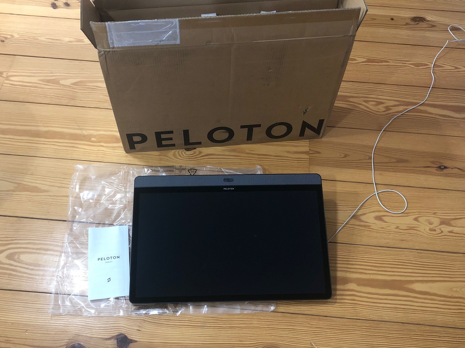 New Peloton Touchscreen Tablet Bike Plus Screen PLTN-TTR01 – READ DESCRIPTION