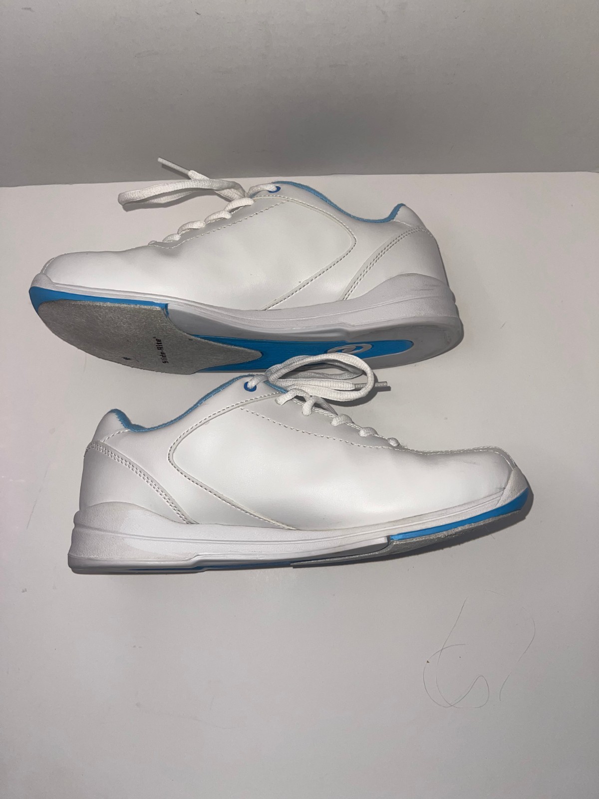 Dexter Raquel IV Women’s Bowling Shoes –Universal Fit for Right or Left-Handed