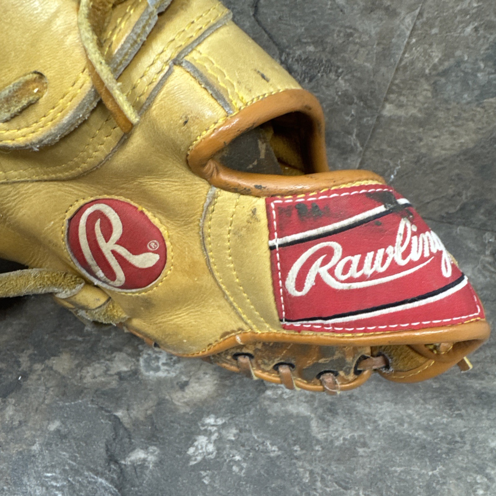 Rawlings Mark Of A Pro LHT 12in First Base Mitt RFM23 Deep Well Pocket Glove